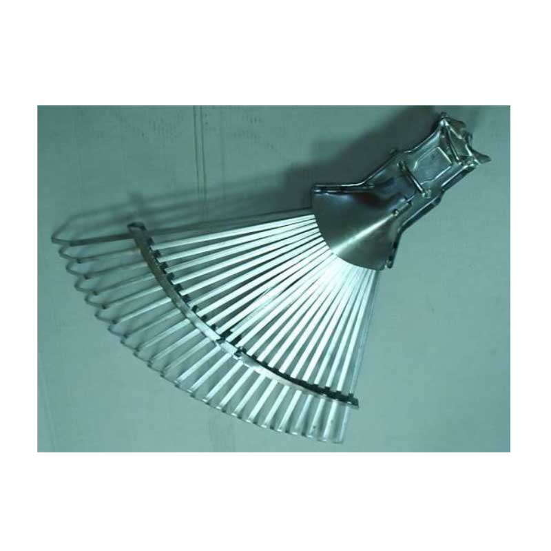 GALVANIZED LAWN RAKE HEAD 22T