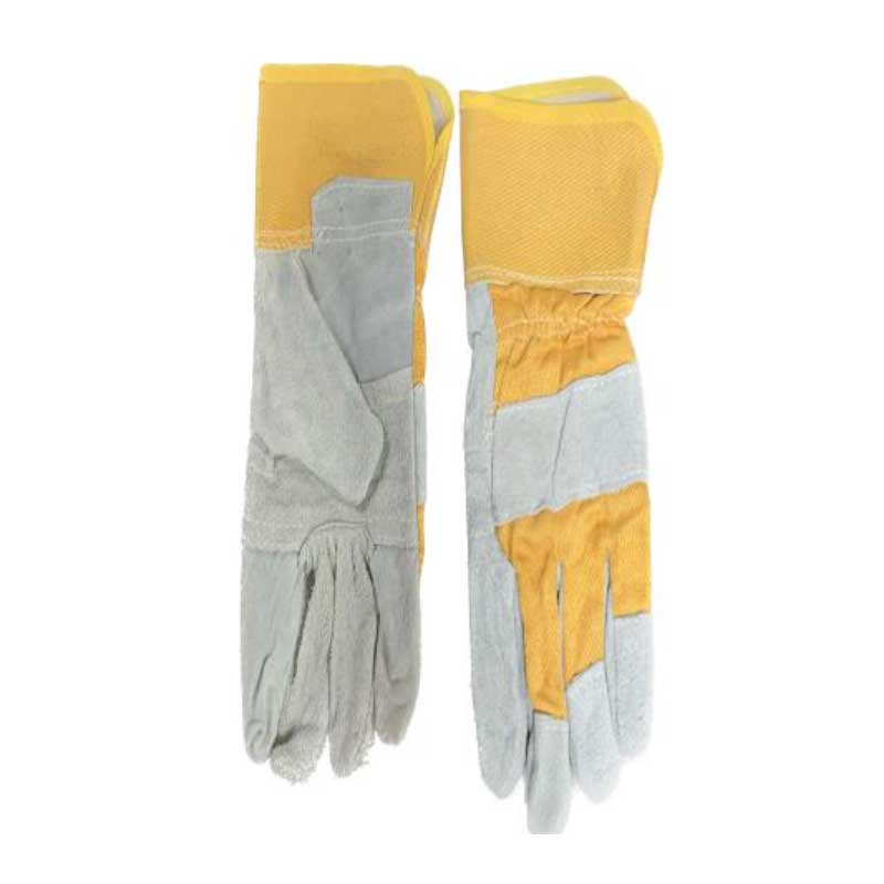 GREY GLOVES