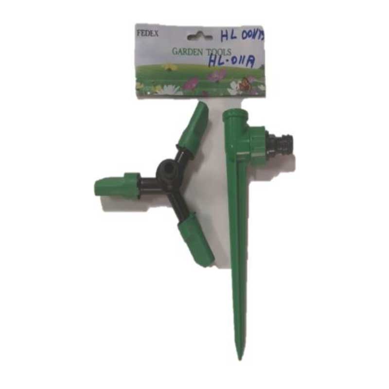 THREE-ARM SPRINKLER W/PLASTIC SPIKE